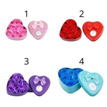   6 Darabos Rózsa Szappanvirág Szett Szív Alakú Fémdobozban – "Sweet Love" NY11920965