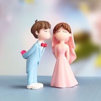 Romantikus menyasszony és vőlegény figura RY1635103