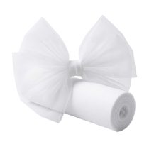   Extra hosszú fehér dekoratív háló és tüll anyag – 590 cm WP7697564