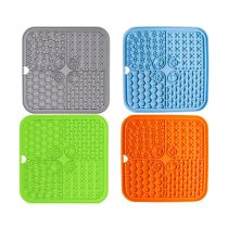   Lassú étkezést segítő szilikon etetőszőnyeg kutyáknak és macskáknak – 20 cm ZT19494